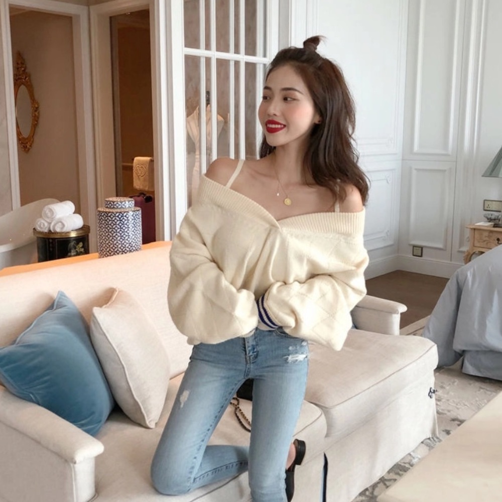 Tanee - Striped Trim Off Shoulder Quilt Knit Sweater